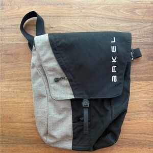 Arkel Commuter Urban Pannier Cycling Bike Briefcase Backpack Grey & Black